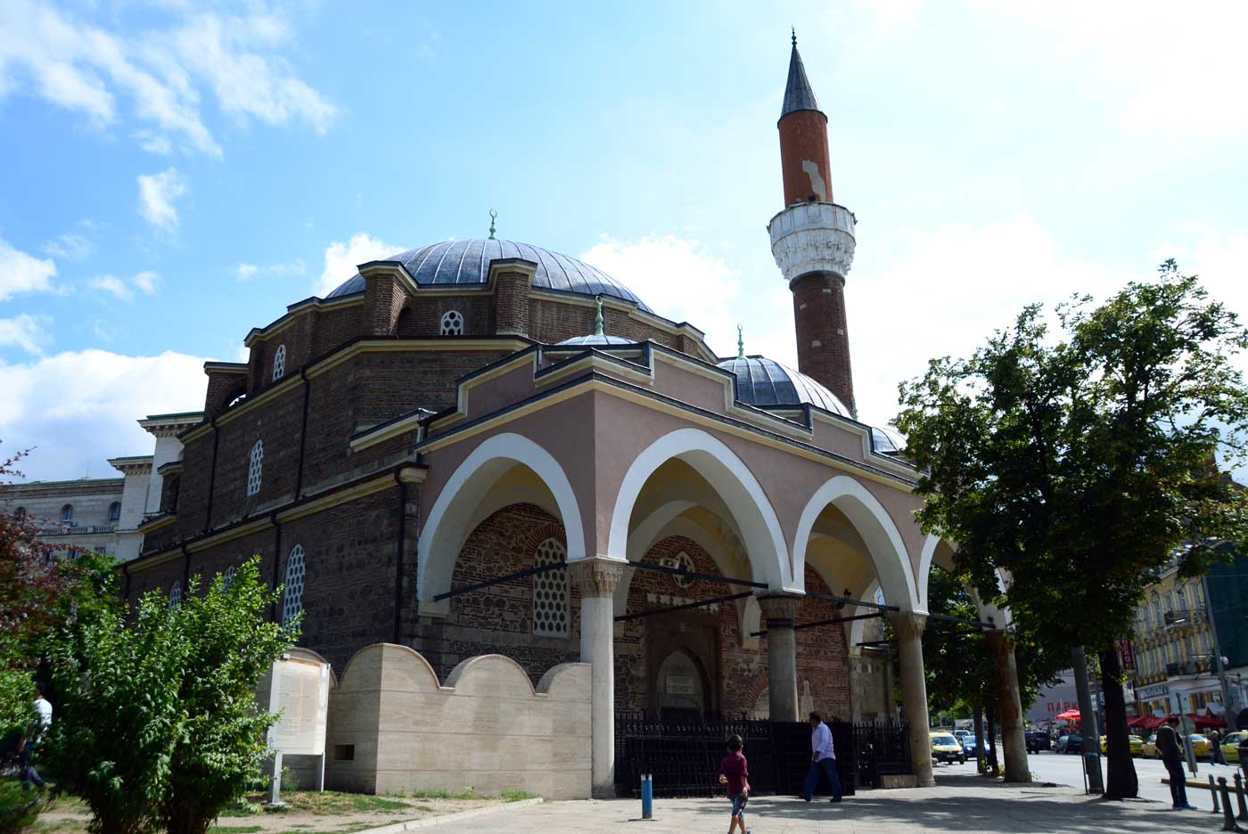 Джамия „Баня Баши“